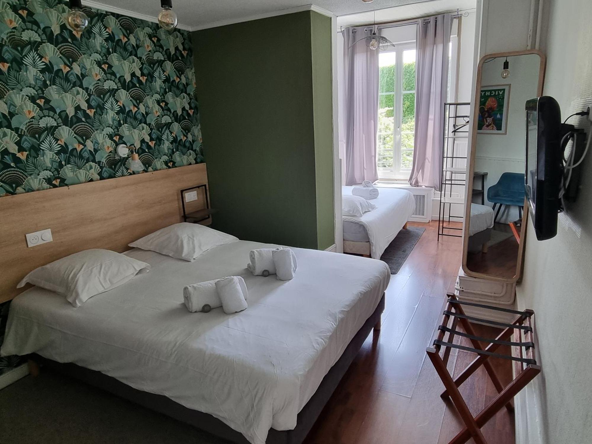 Hotel & Restaurant Le Patio Виши Экстерьер фото