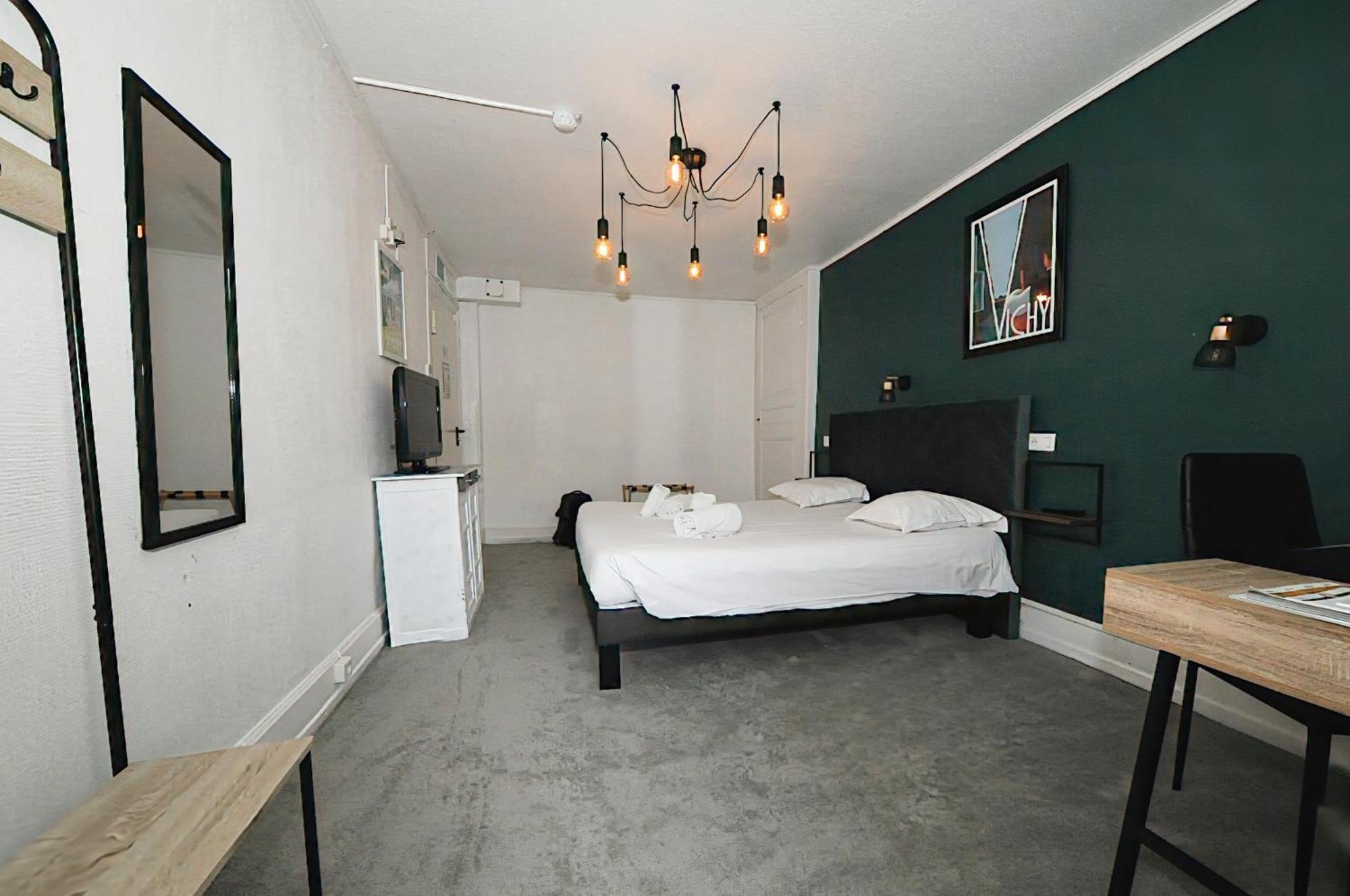 Hotel & Restaurant Le Patio Виши Экстерьер фото